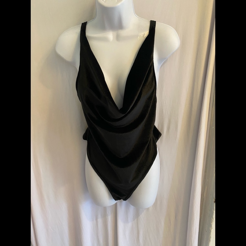 Pretty Little Thing Black BodySuit Size 12